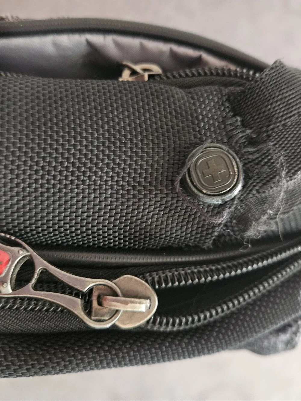 Wenger Victorinox Mainframe 16